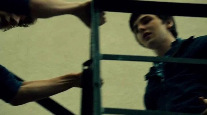 Кадры из сериала Горячая точка (2008)